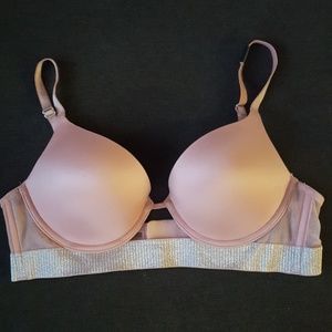 NWT VS Very Sexy Push-up bra